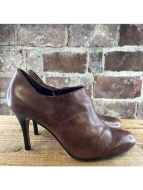 Cole Haan Brown Leather Heeled Ankle Booties (F11 D35577) Sz 8.5